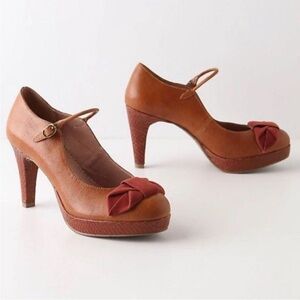 Miss Albright Brown Heels with Red Bow